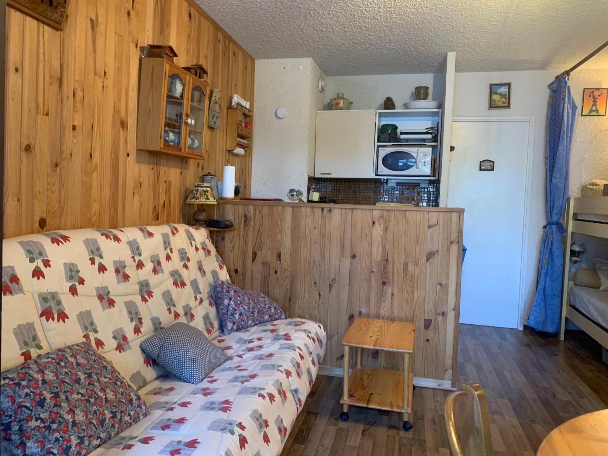 Apartment Lagodille 1500 *